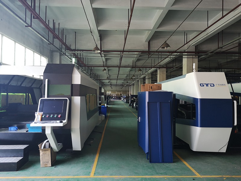 如何選擇光纖激光切割機廠家