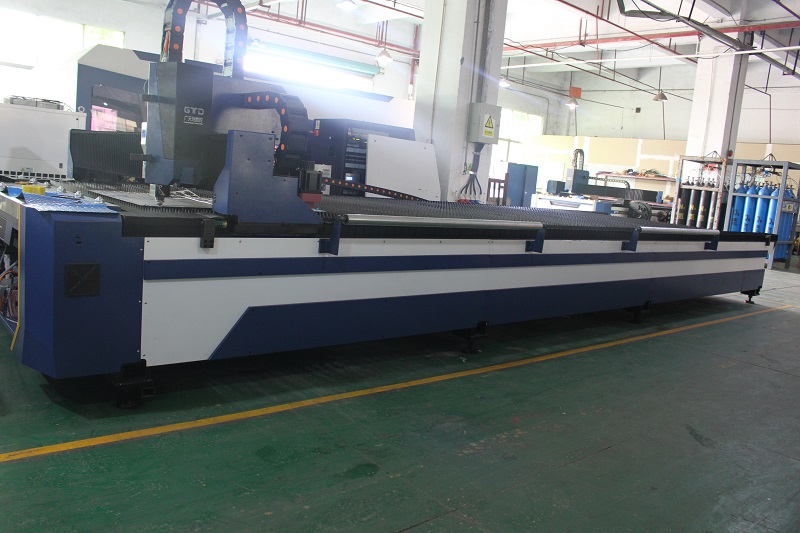 碳鋼切割我選用光纖激光切割機