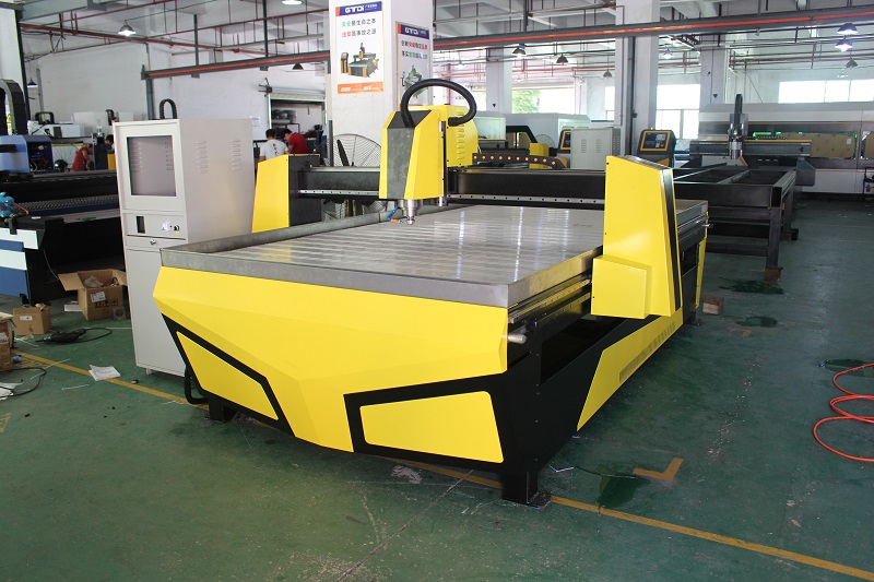 如何判斷一臺鋁板雕刻機的好壞