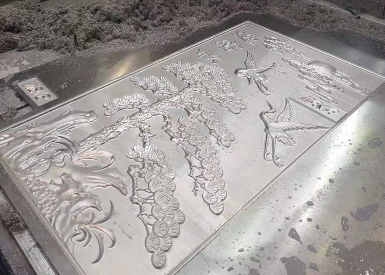 鋁板雕刻機怎么進行的浮雕加工
