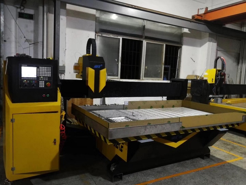 怎樣減少鋁板雕刻機(jī)的噪聲？