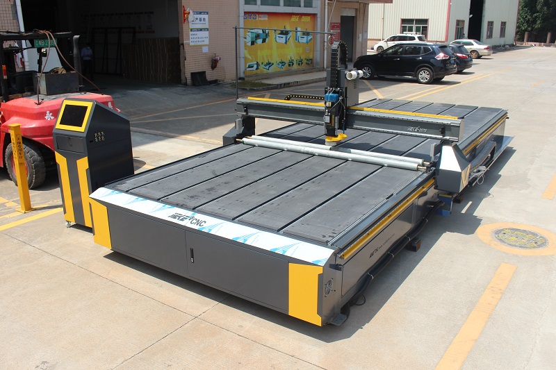 如何才能選購到靠譜的鋁單板雕刻機呢